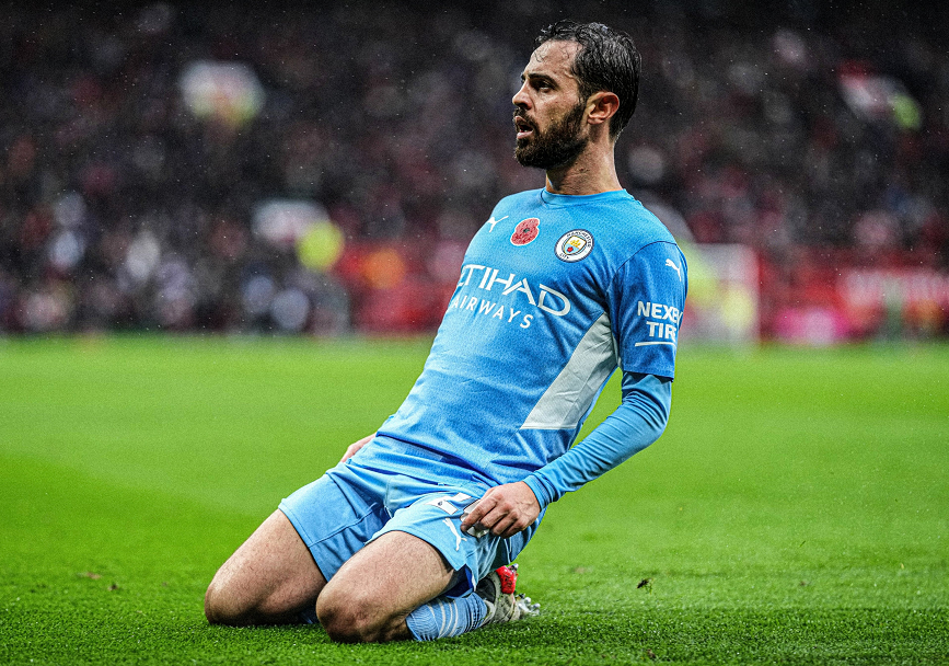 皇家马德里发布备战花絮；今夜官宣签约；英超任务艰巨；医务组通报恢复的简单介绍